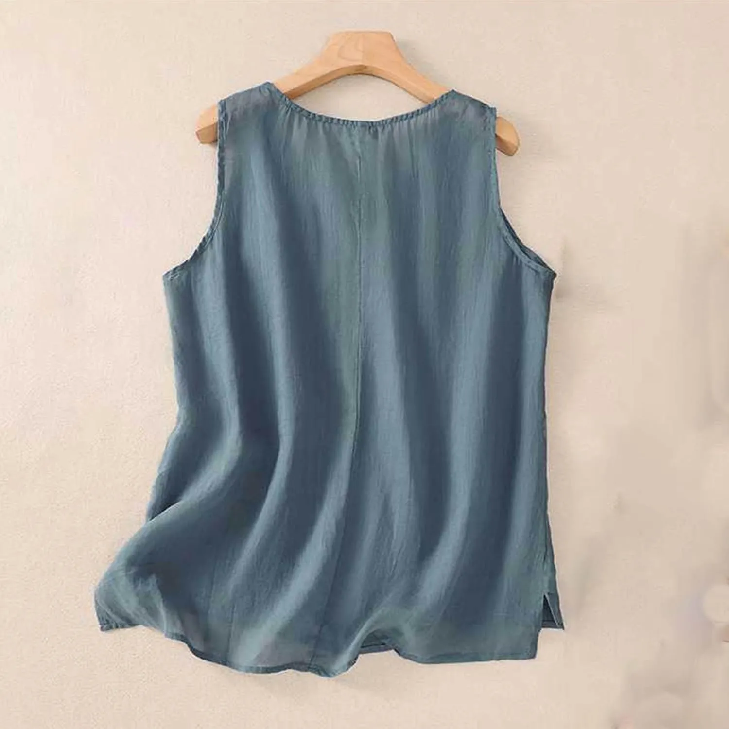 Linen Tank Women Trendy Sleeveless Round Neck Summer Cotton Shirts Side Slits Loose Solid Color Summer 2025 Tank