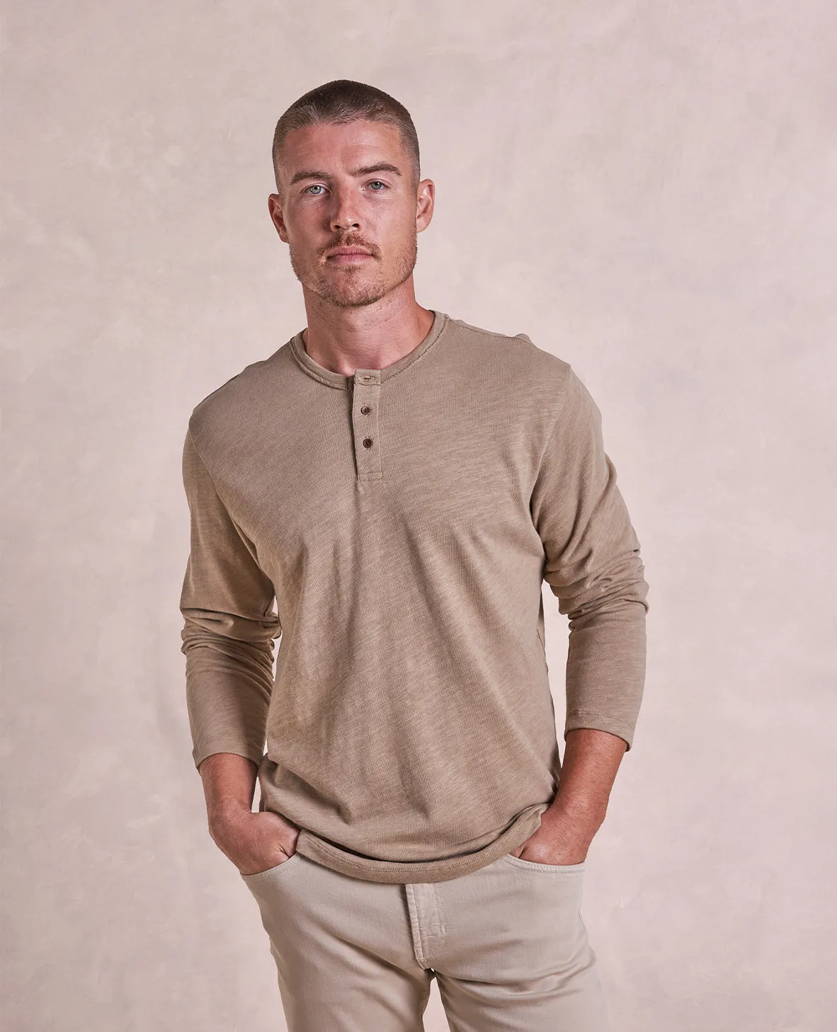The Knox - Distressed LS Henley - Tan